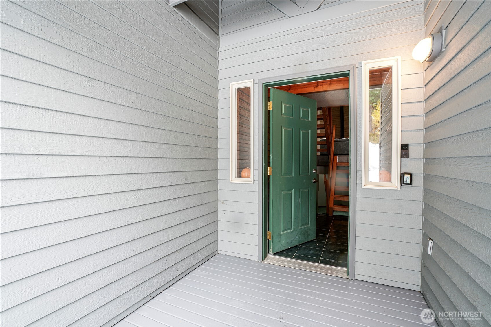 180 Chomonix Place, Snoqualmie Pass, WA 98068