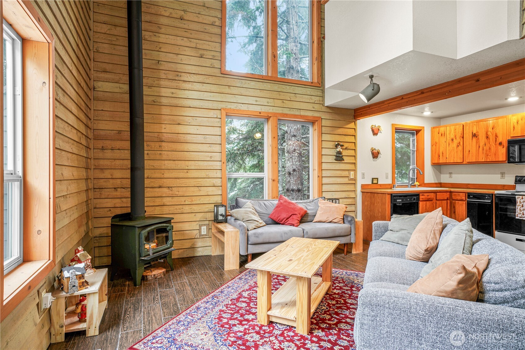 180 Chomonix Place, Snoqualmie Pass, WA 98068