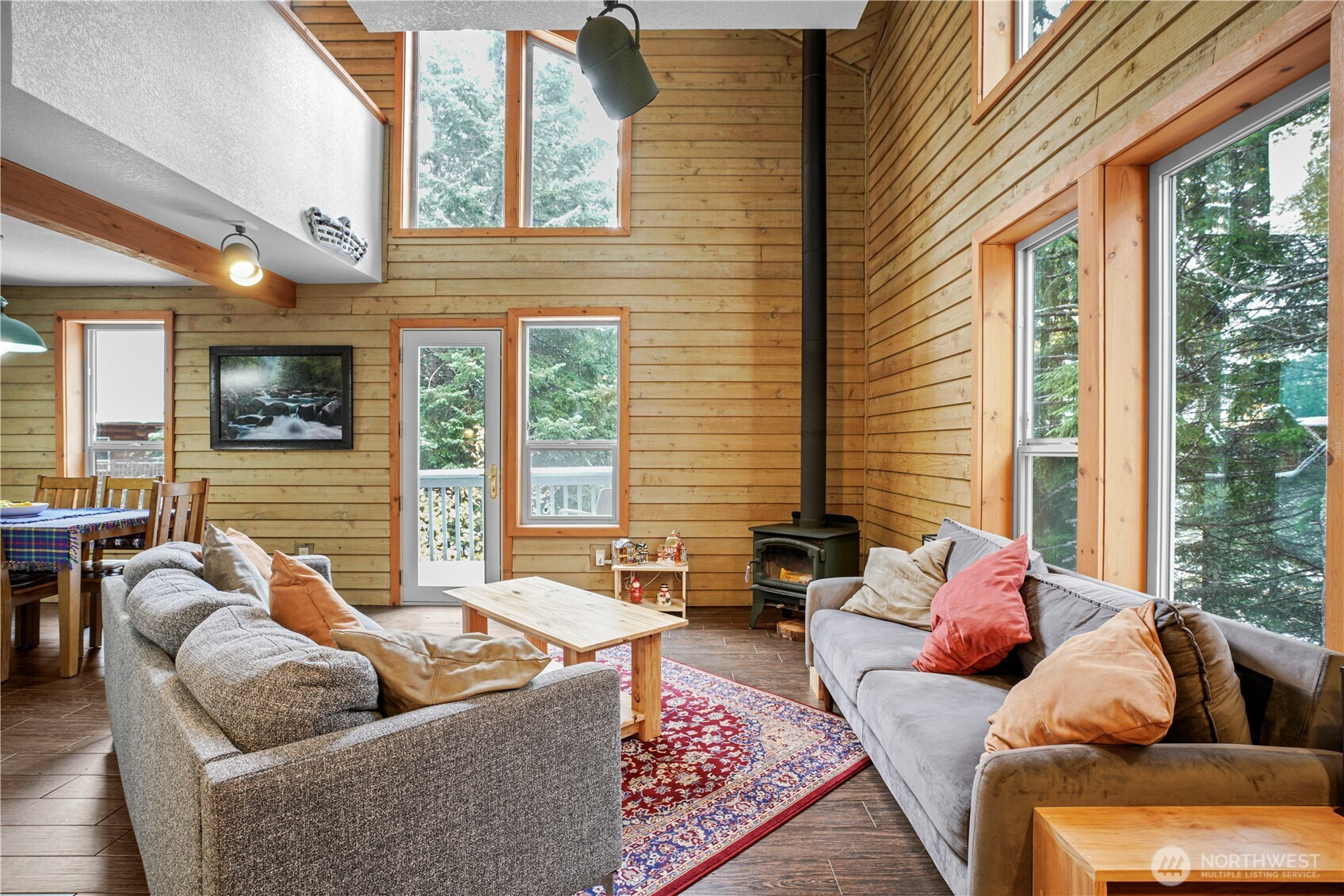 180 Chomonix Place, Snoqualmie Pass, WA 98068