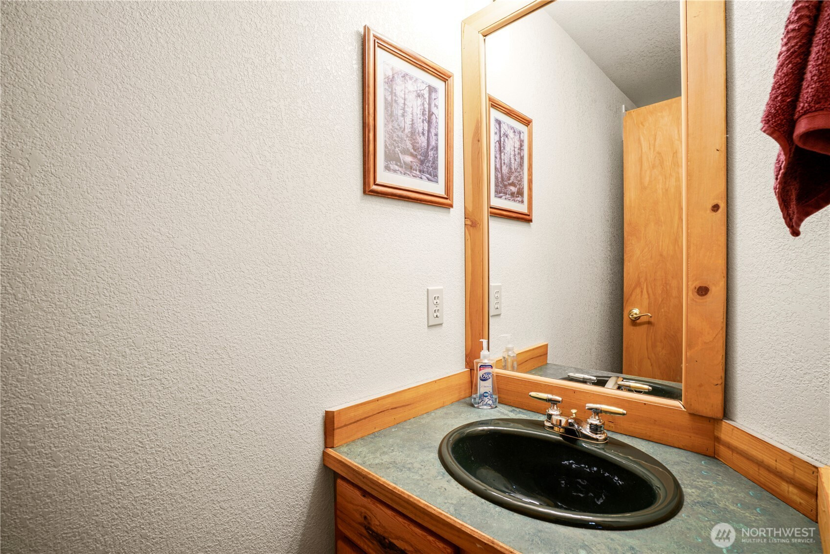 180 Chomonix Place, Snoqualmie Pass, WA 98068