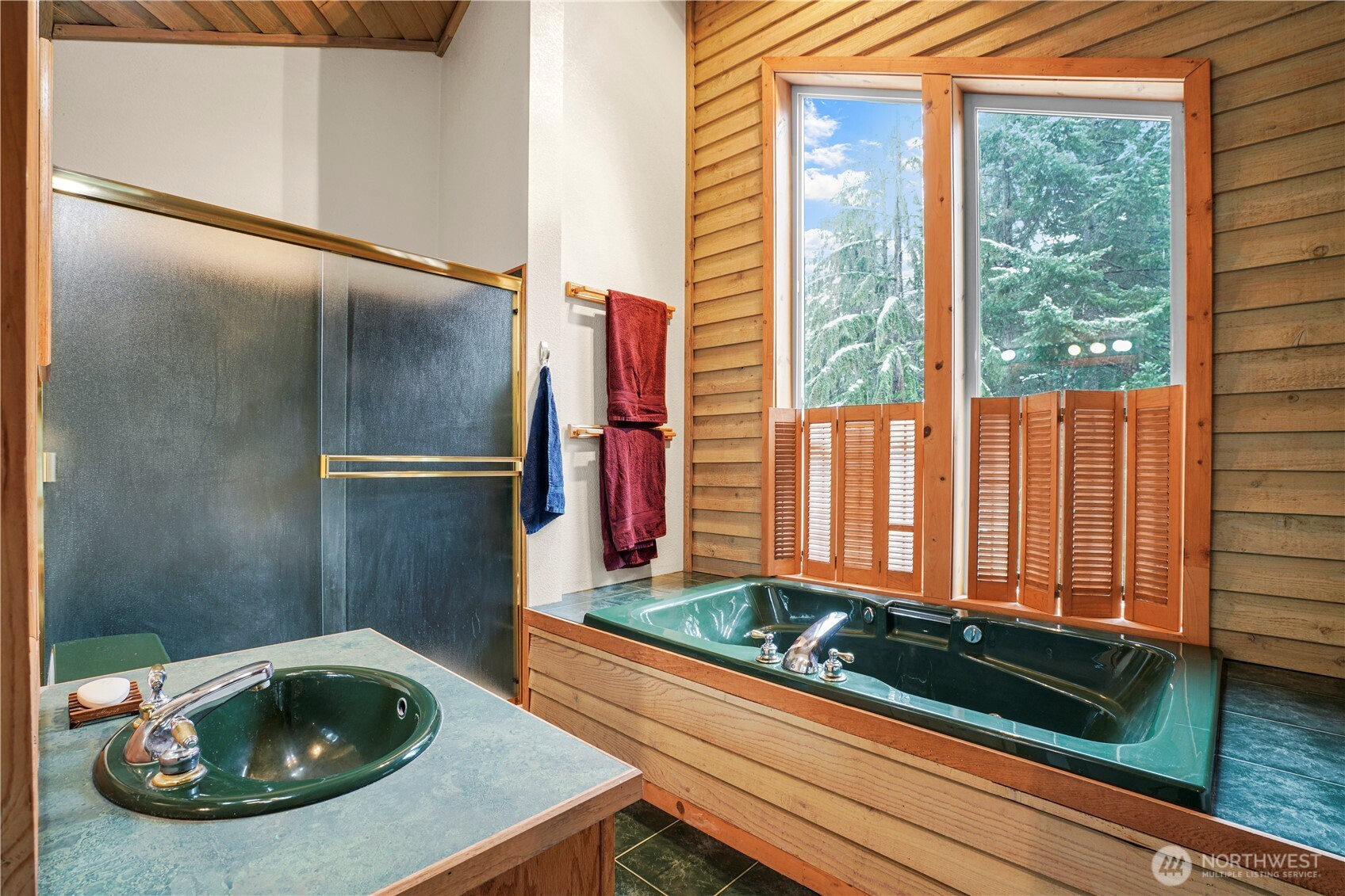 180 Chomonix Place, Snoqualmie Pass, WA 98068