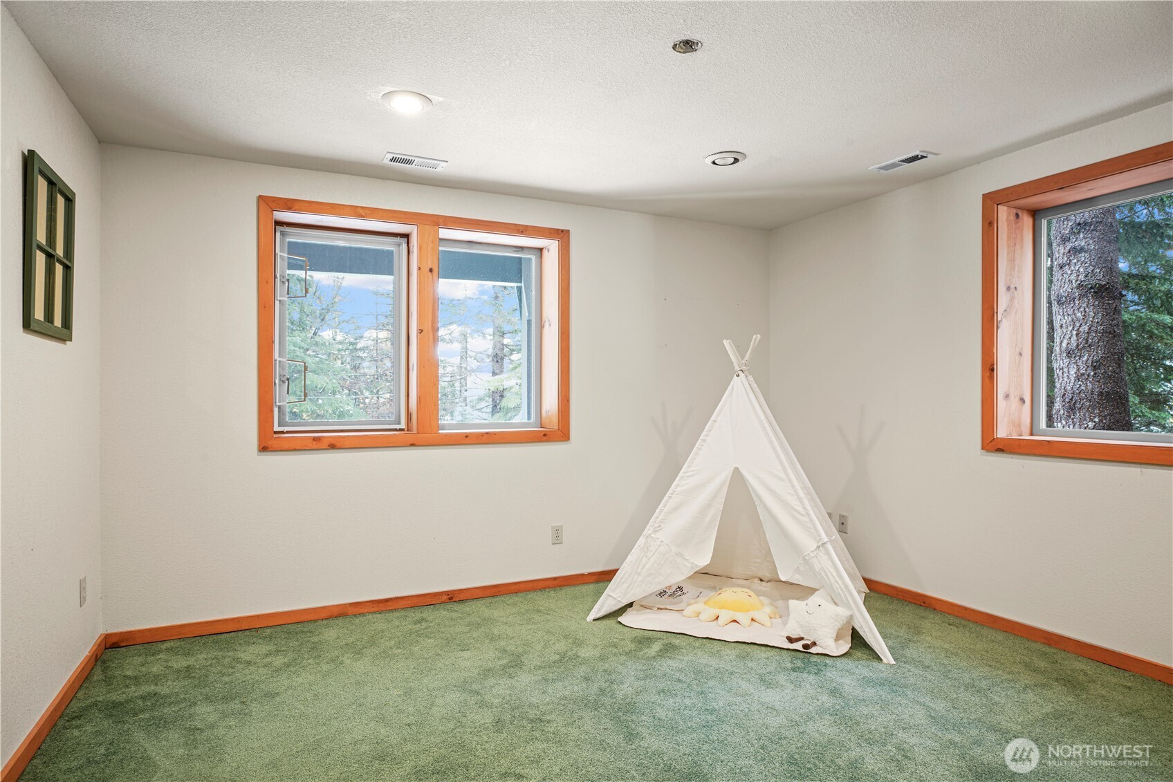 180 Chomonix Place, Snoqualmie Pass, WA 98068