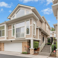 8630 113th Lane NE, Kirkland, WA 98033