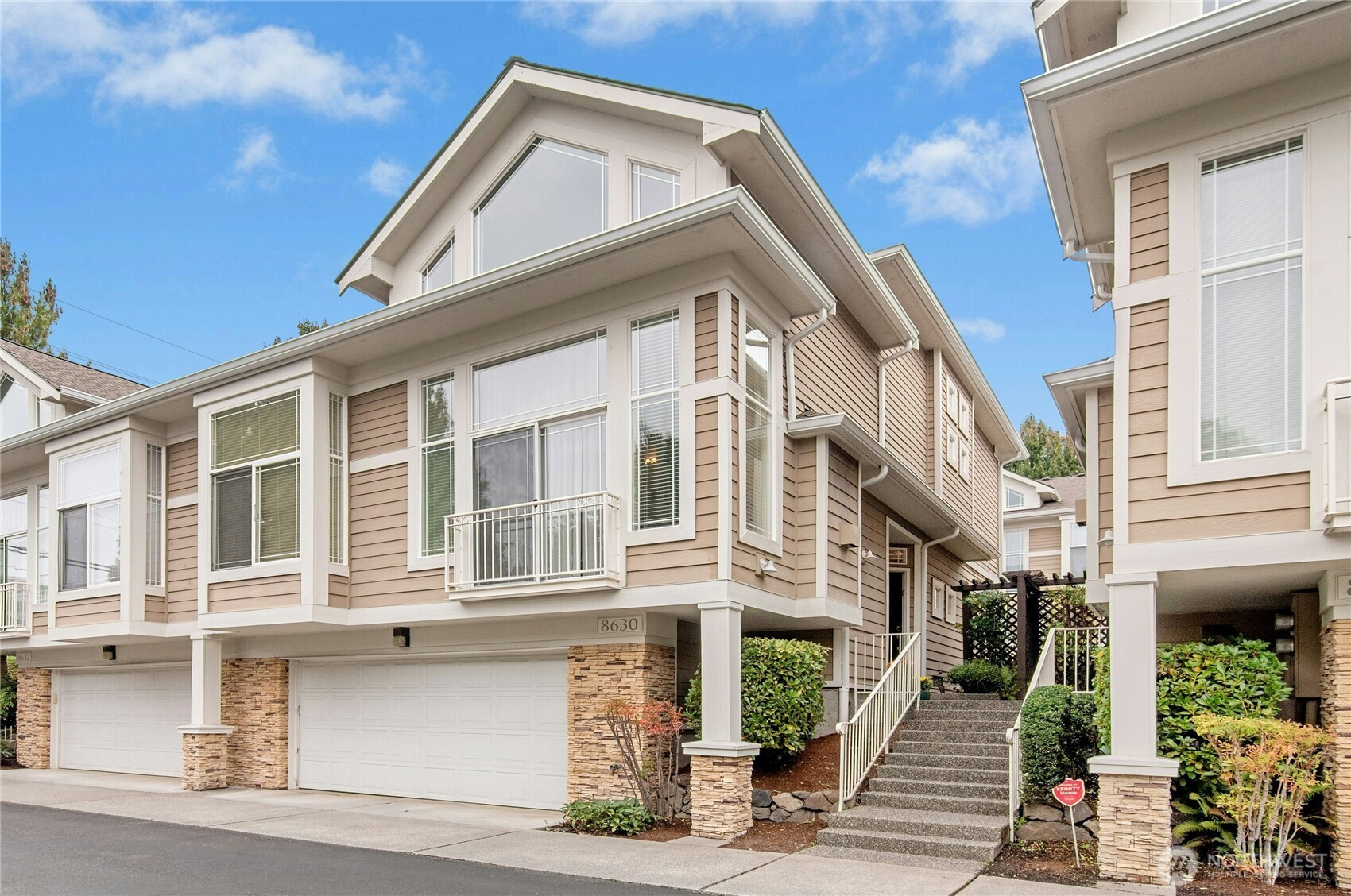 8630 113th Lane NE, Kirkland, WA 98033