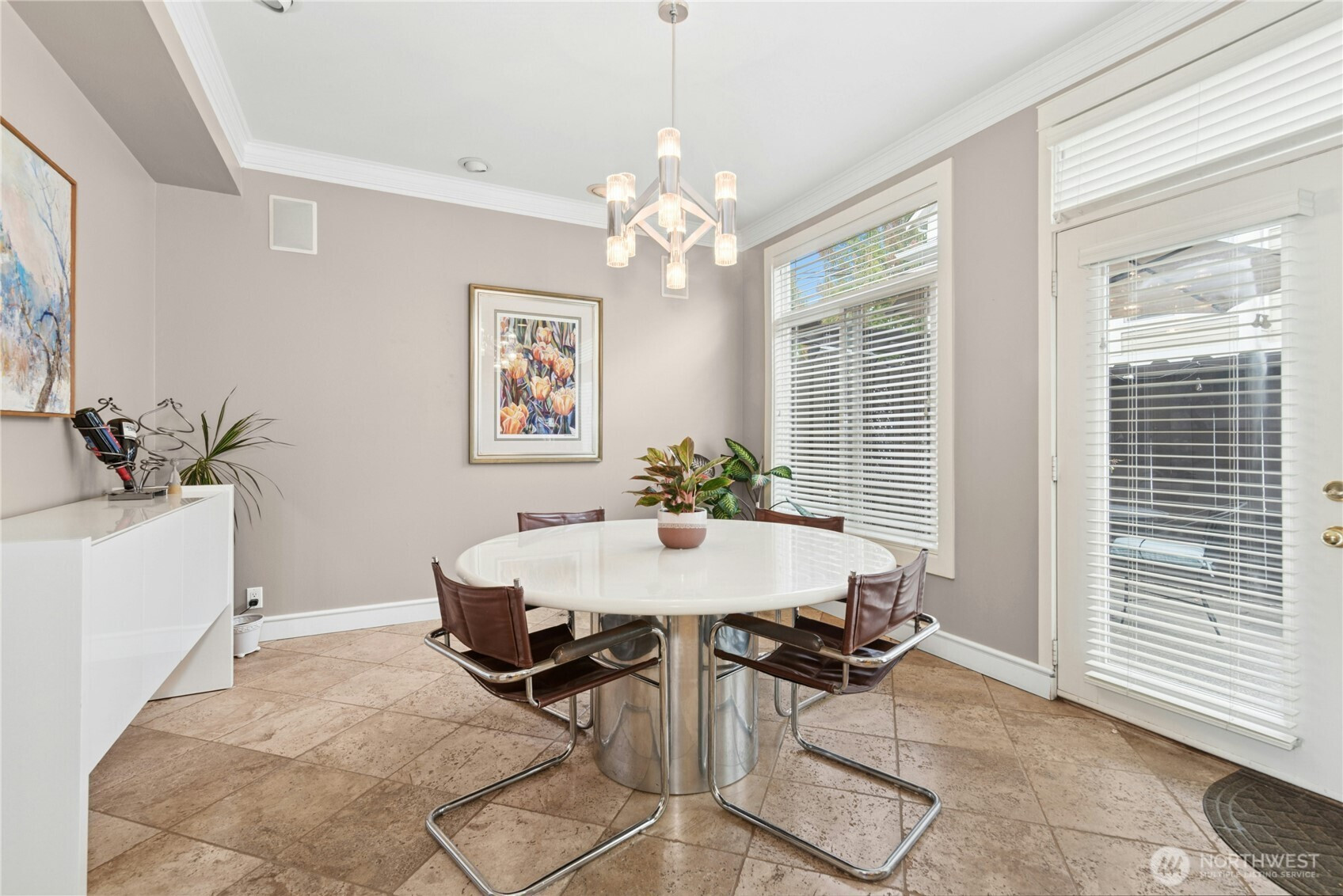 8630 113th Lane NE, Kirkland, WA 98033