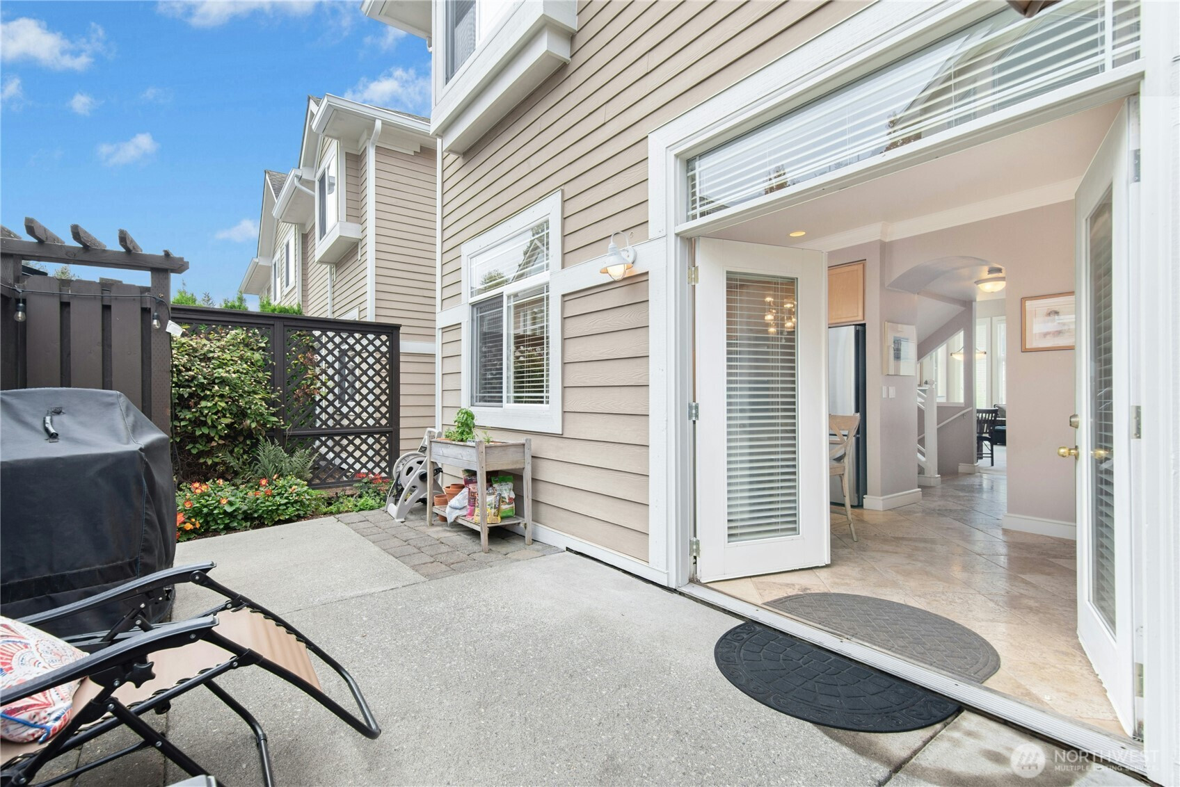 8630 113th Lane NE, Kirkland, WA 98033