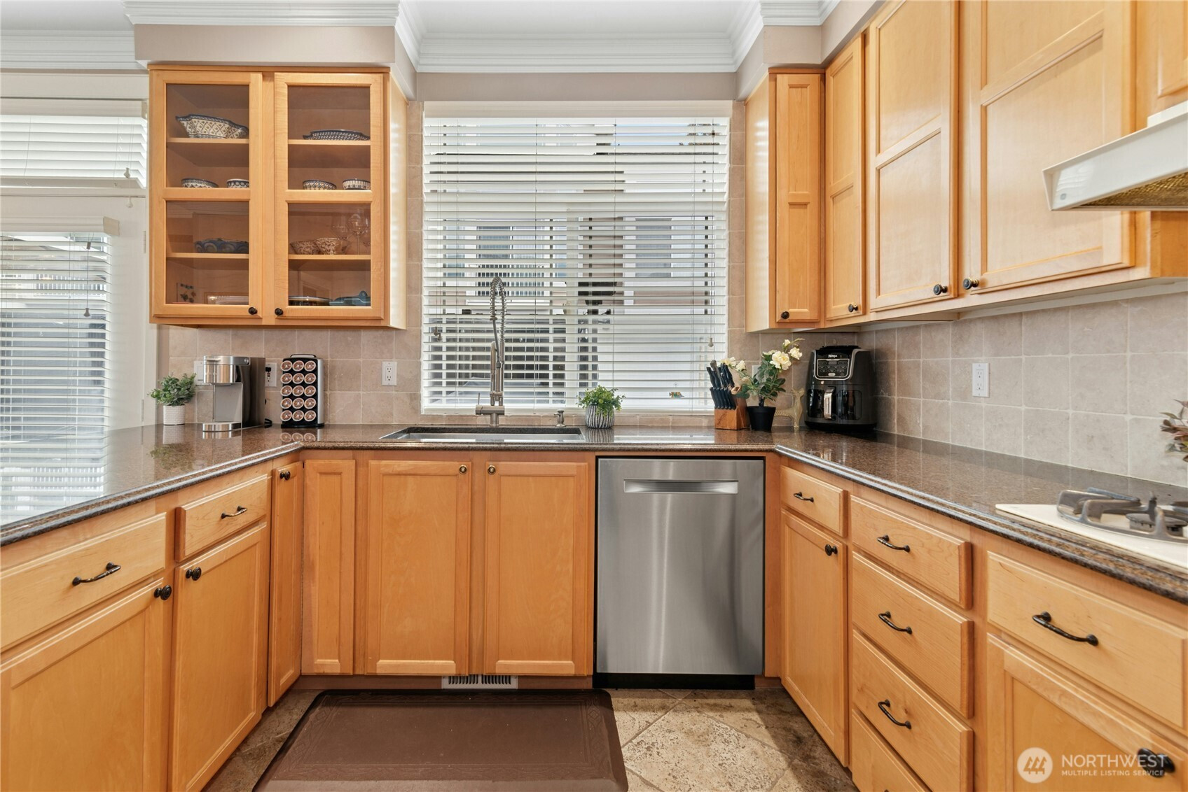 8630 113th Lane NE, Kirkland, WA 98033