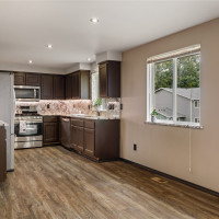 1740 SW Nienhuis Street, Oak Harbor, WA 98277