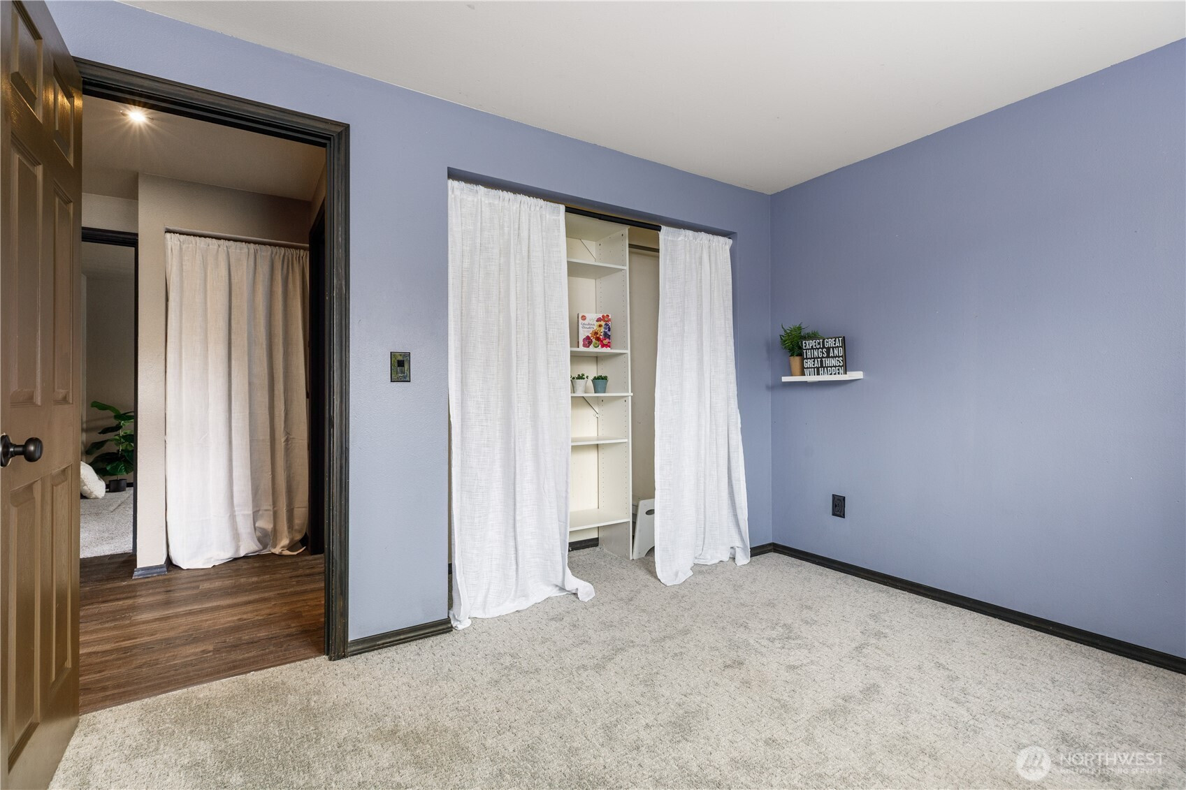 1740 SW Nienhuis Street, Oak Harbor, WA 98277