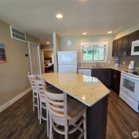 1 Lakeside 702-G, Manson, WA 98831