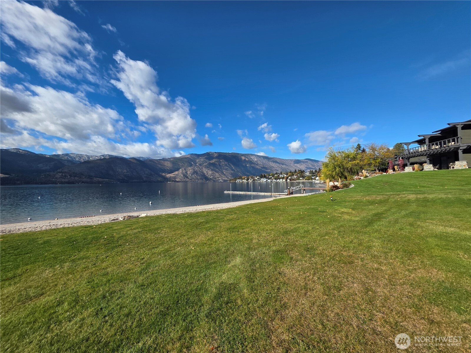 1 Lakeside 702-G, Manson, WA 98831