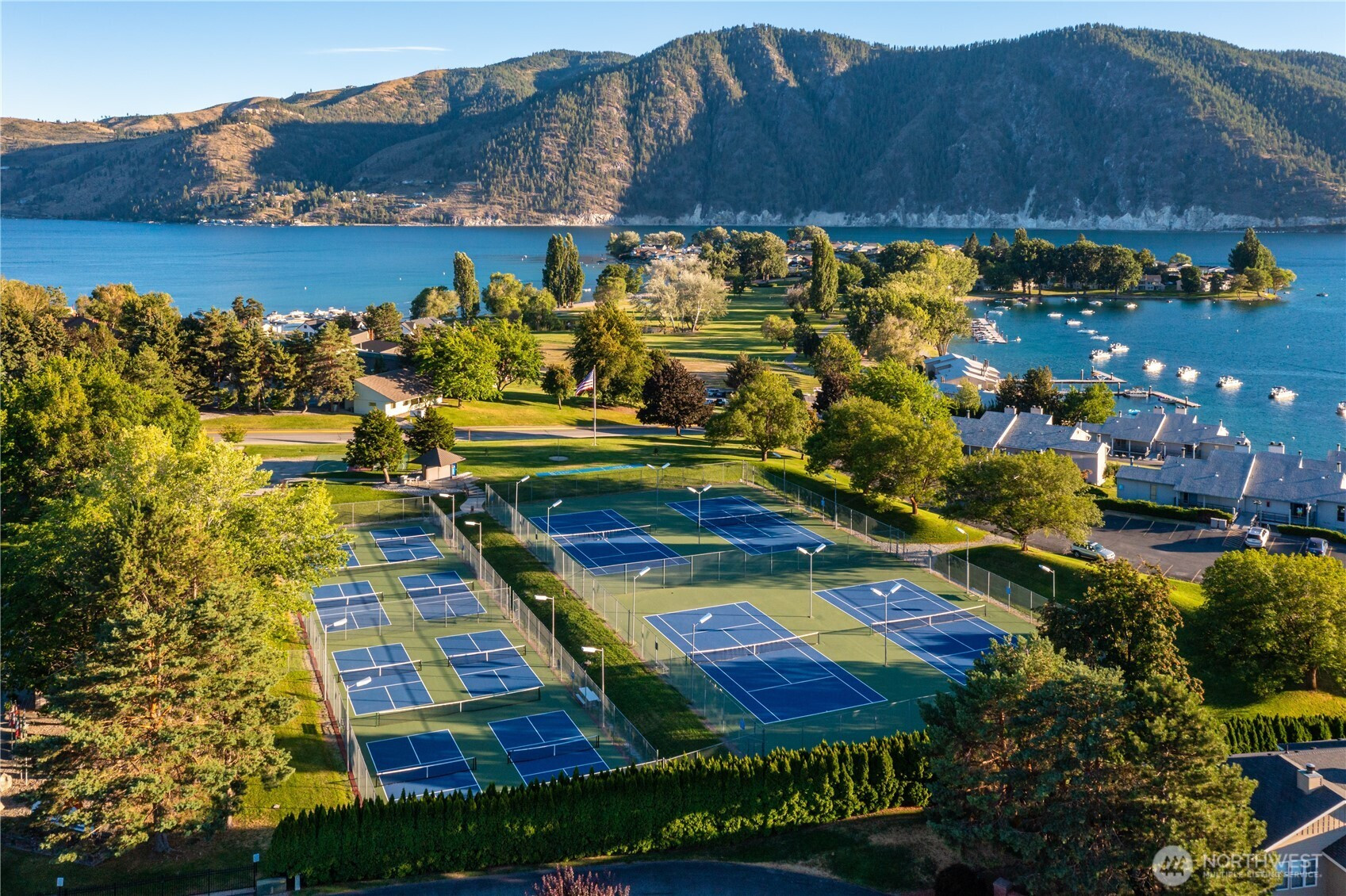 1 Lakeside 702-G, Manson, WA 98831