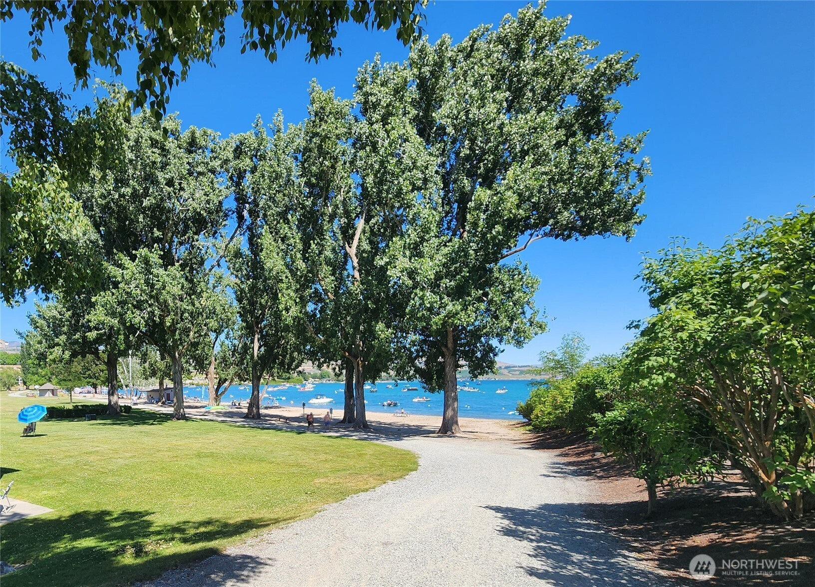 1 Lakeside 702-G, Manson, WA 98831