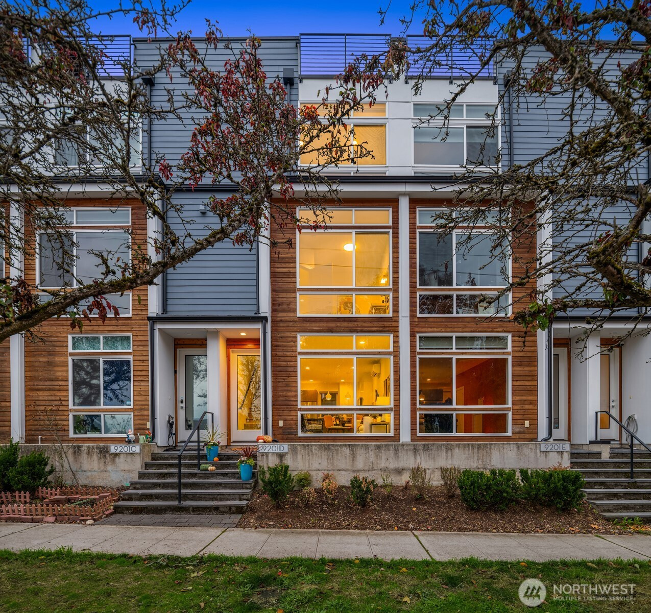 9201 Linden Avenue N, Seattle, WA 98103