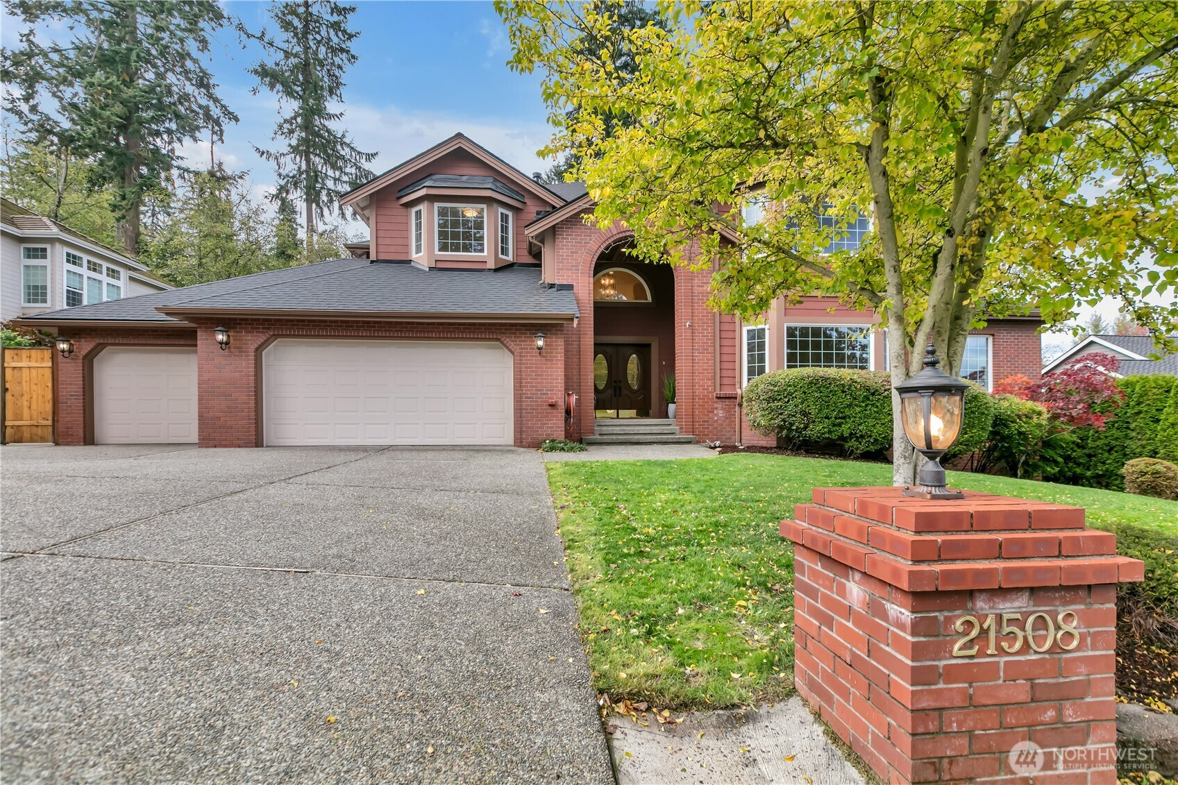 21508 32nd Place W, Brier, WA 98036