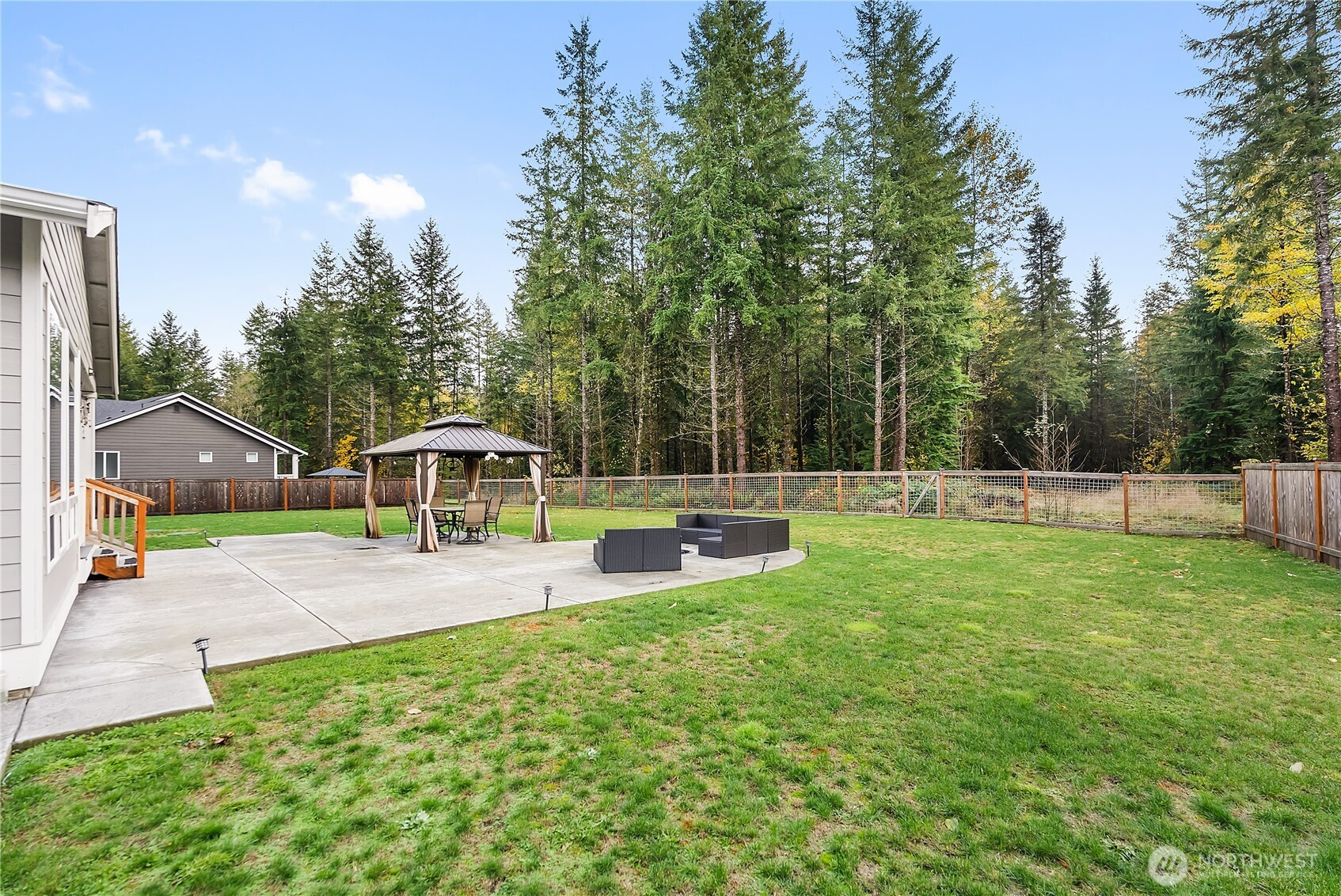 14025 107th Place NE, Lake Stevens, WA 98258