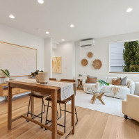 2214 Broadway E, Seattle, WA 98102