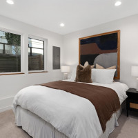 2214 Broadway E, Seattle, WA 98102