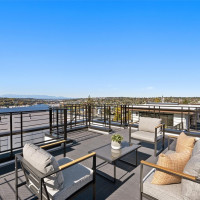 2214 Broadway E, Seattle, WA 98102