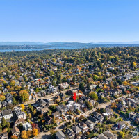 2214 Broadway E, Seattle, WA 98102