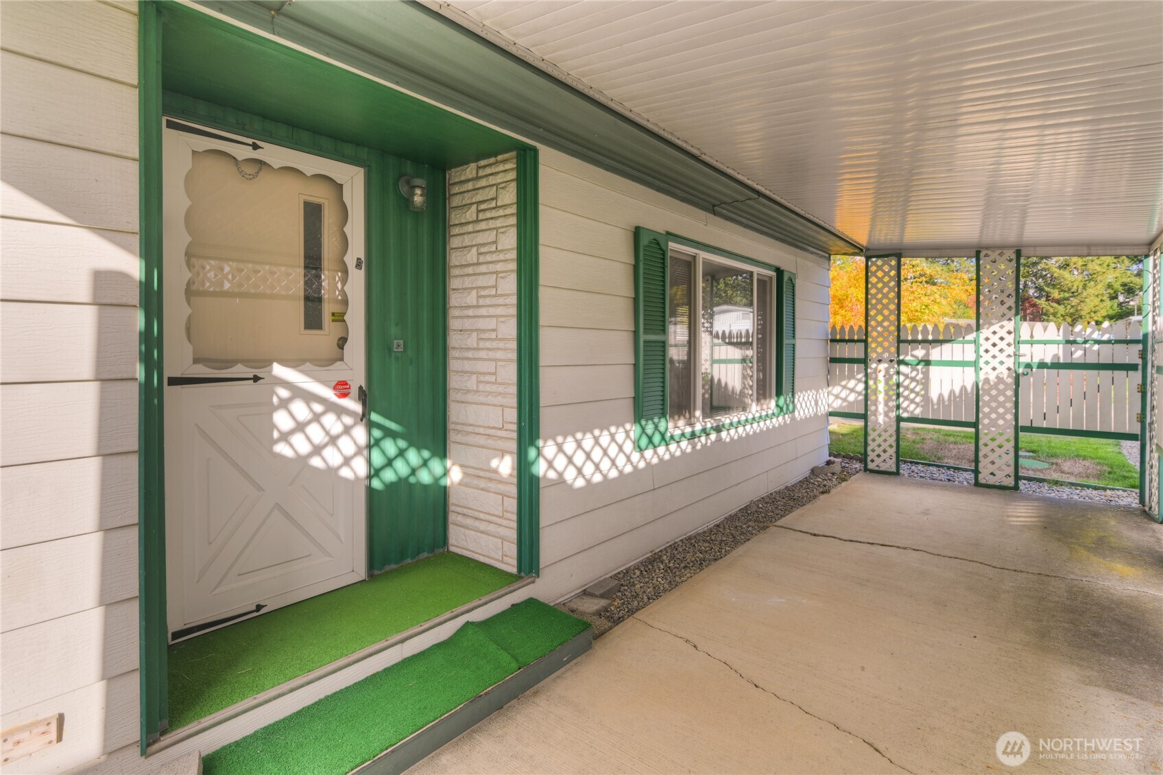 2204 Alonda Lane NE, Olympia, WA 98516