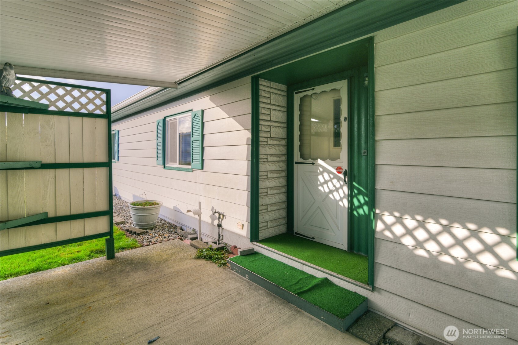 2204 Alonda Lane NE, Olympia, WA 98516