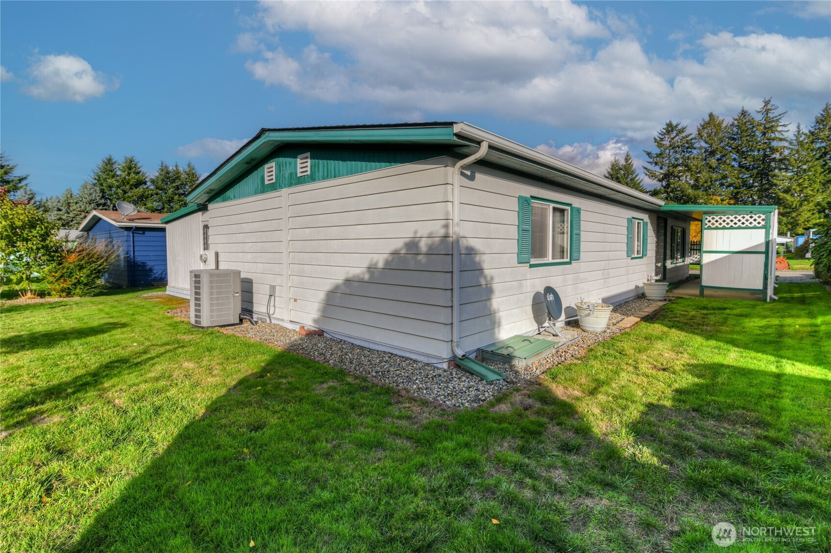 2204 Alonda Lane NE, Olympia, WA 98516