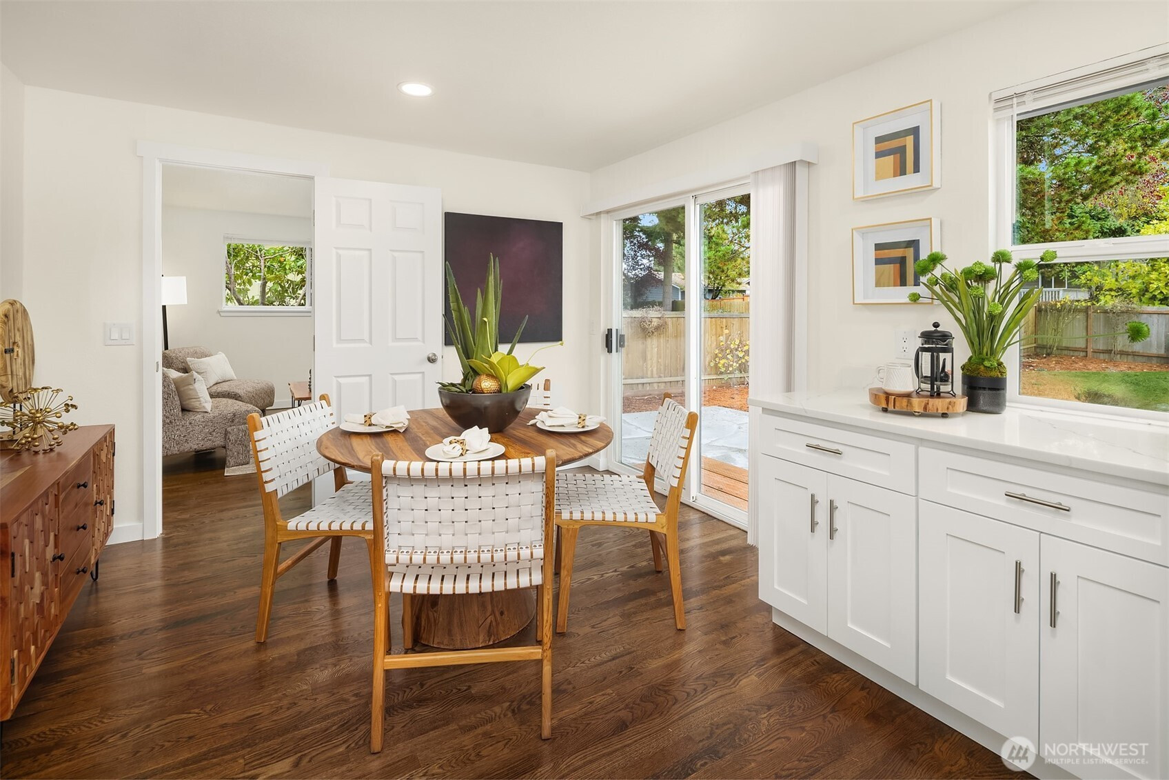 520 SW 123rd Place, Seattle, WA 98146