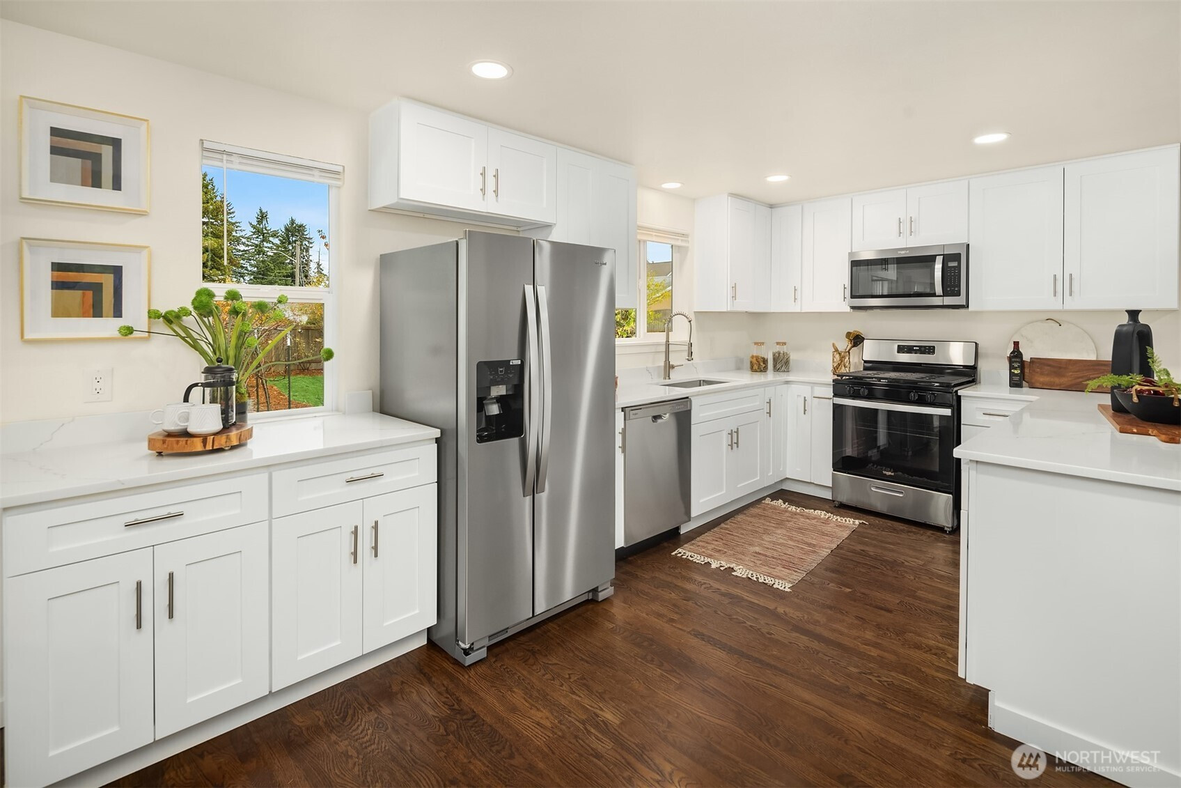 520 SW 123rd Place, Seattle, WA 98146