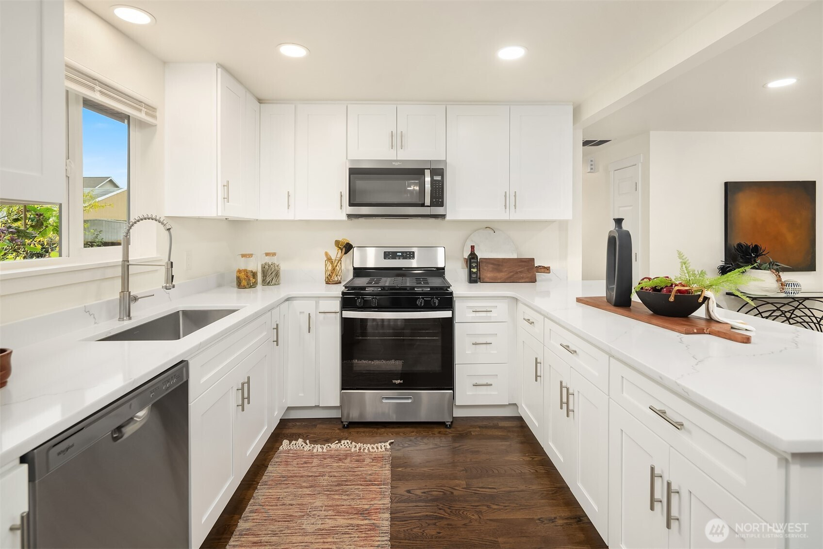 520 SW 123rd Place, Seattle, WA 98146