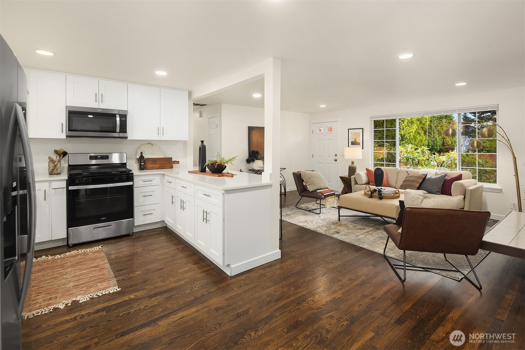 520 SW 123rd Place, Seattle, WA 98146