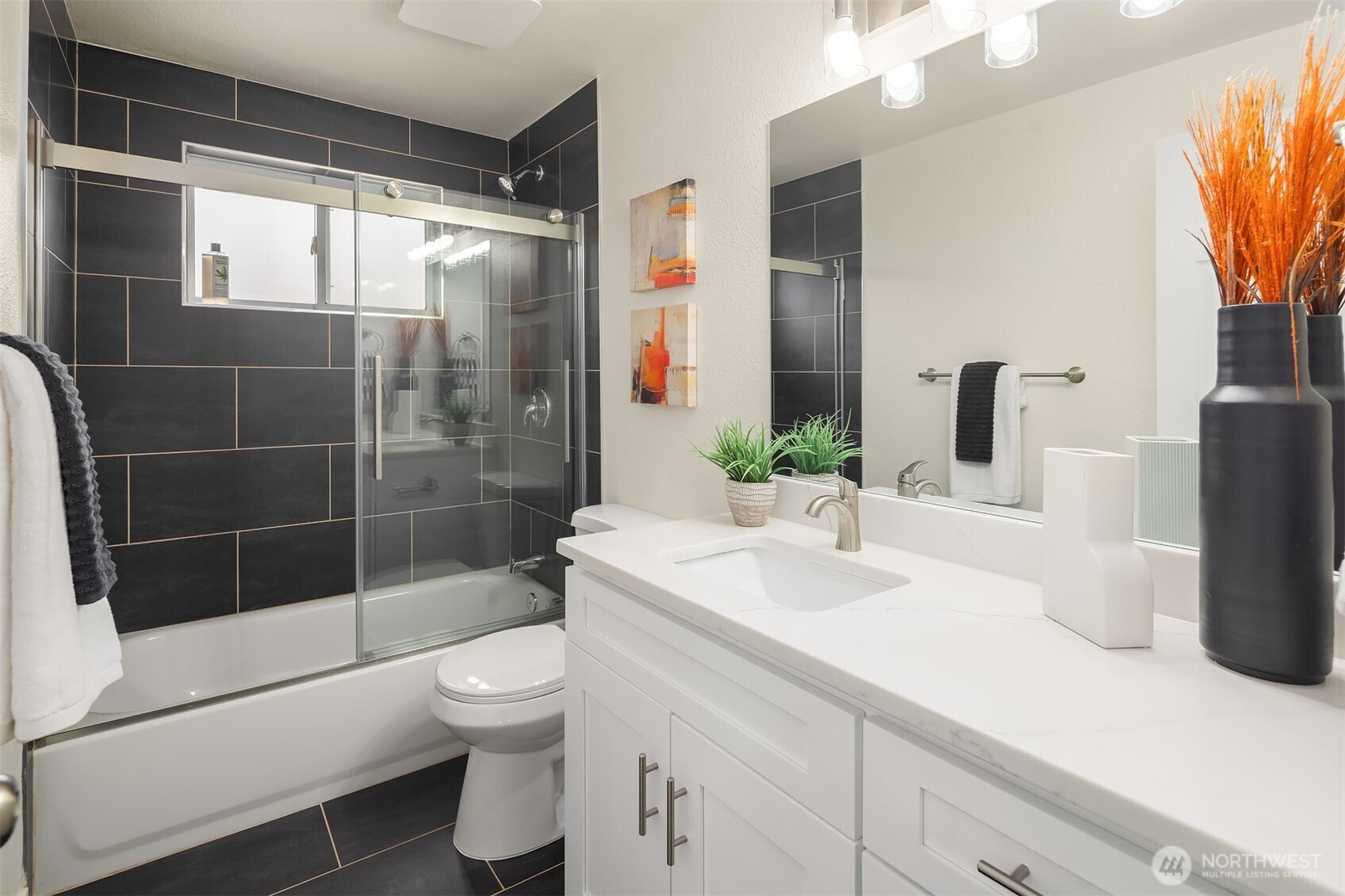 520 SW 123rd Place, Seattle, WA 98146