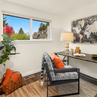 520 SW 123rd Place, Seattle, WA 98146