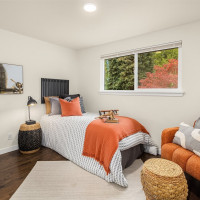 520 SW 123rd Place, Seattle, WA 98146