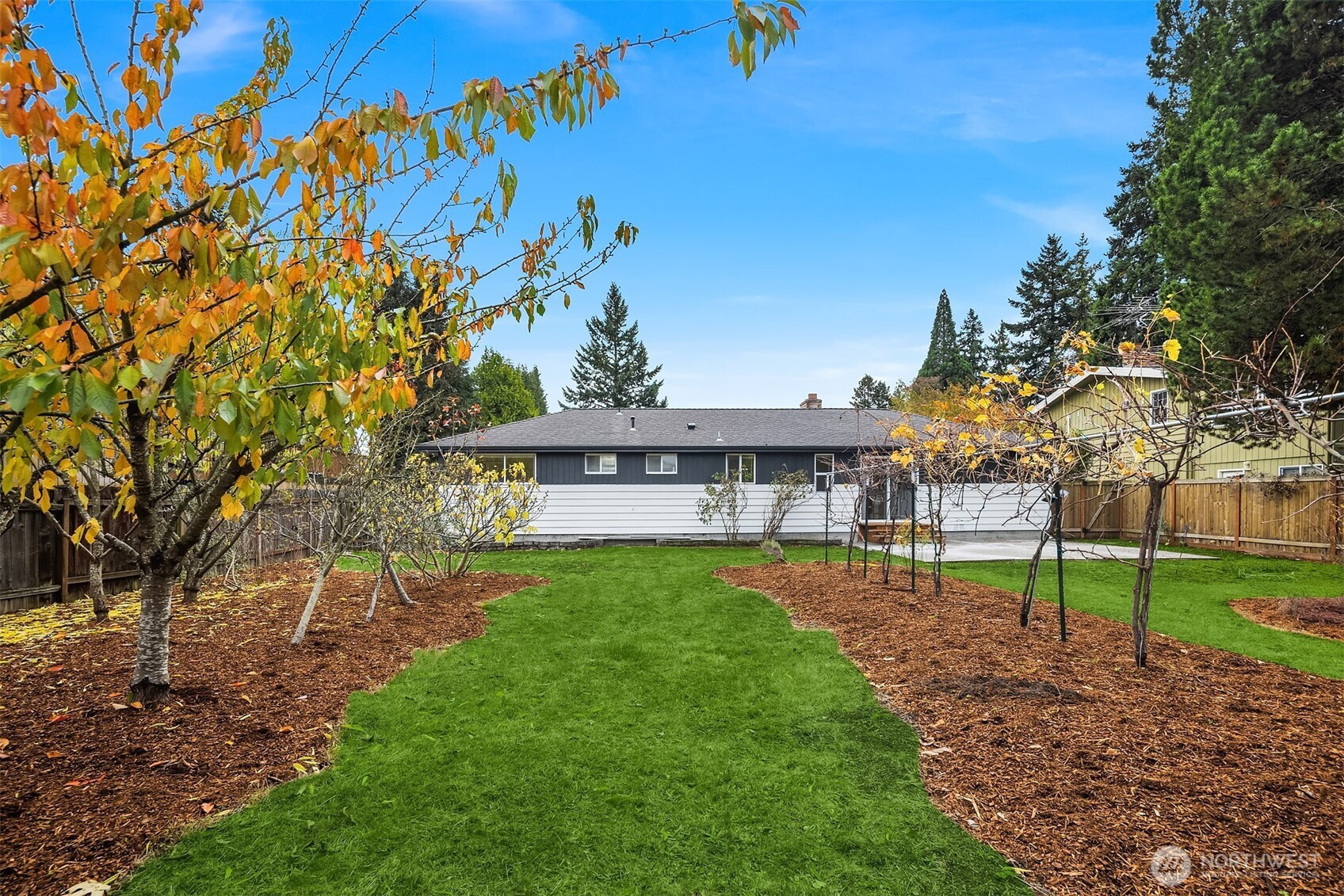 520 SW 123rd Place, Seattle, WA 98146