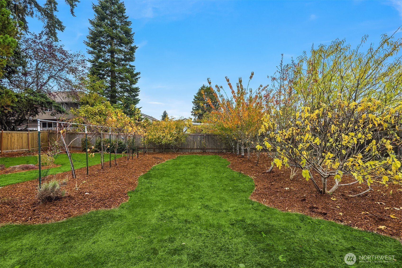 520 SW 123rd Place, Seattle, WA 98146