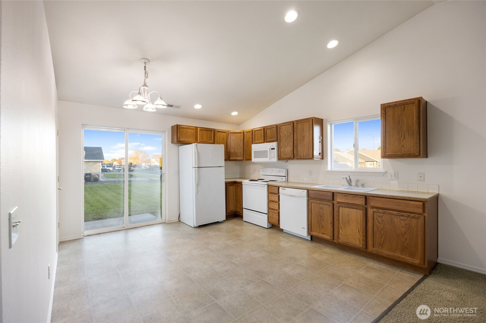 1310 W Virginia, Moses Lake, WA 98837