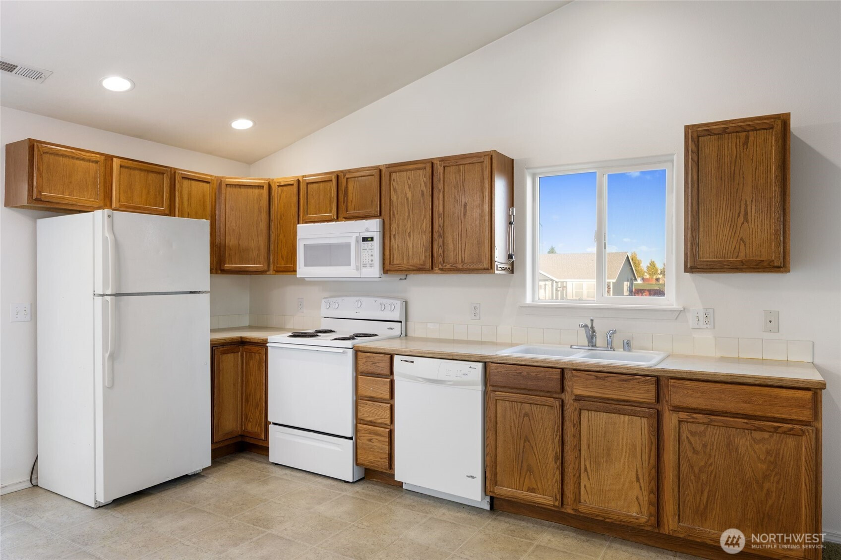 1310 W Virginia, Moses Lake, WA 98837