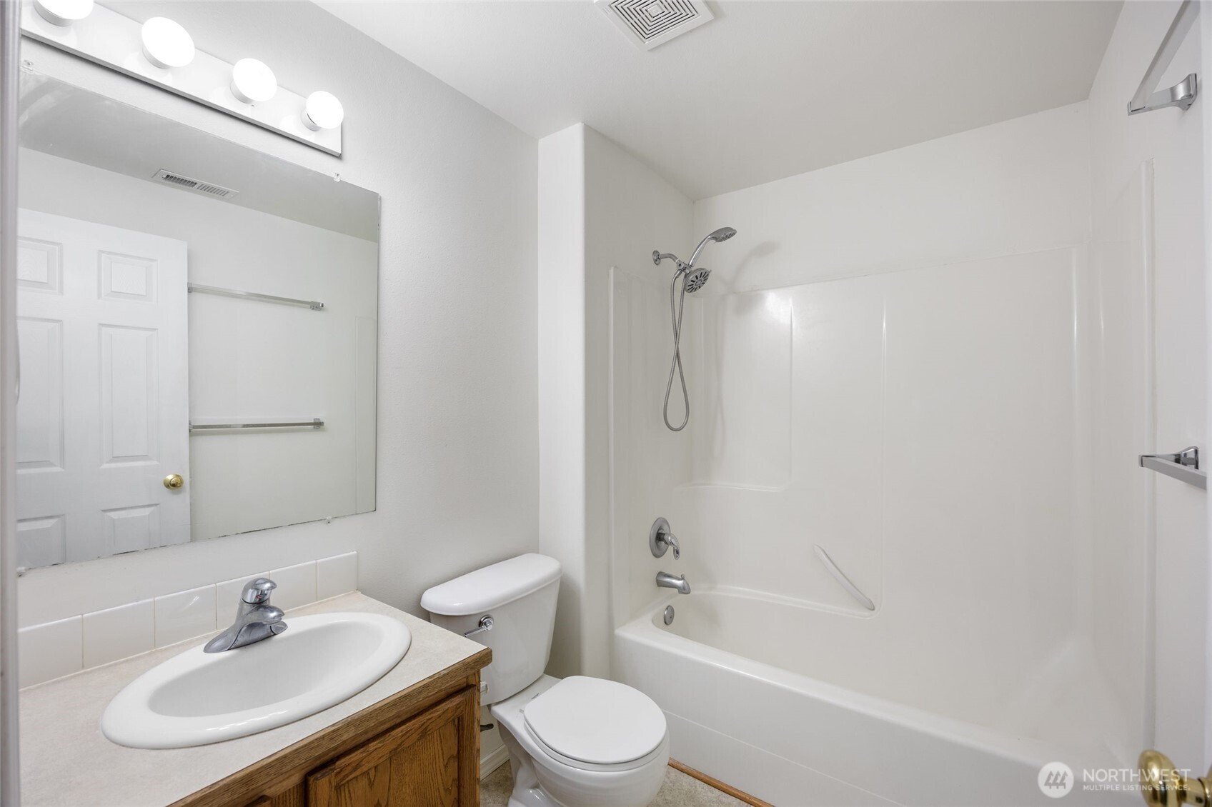 1310 W Virginia, Moses Lake, WA 98837