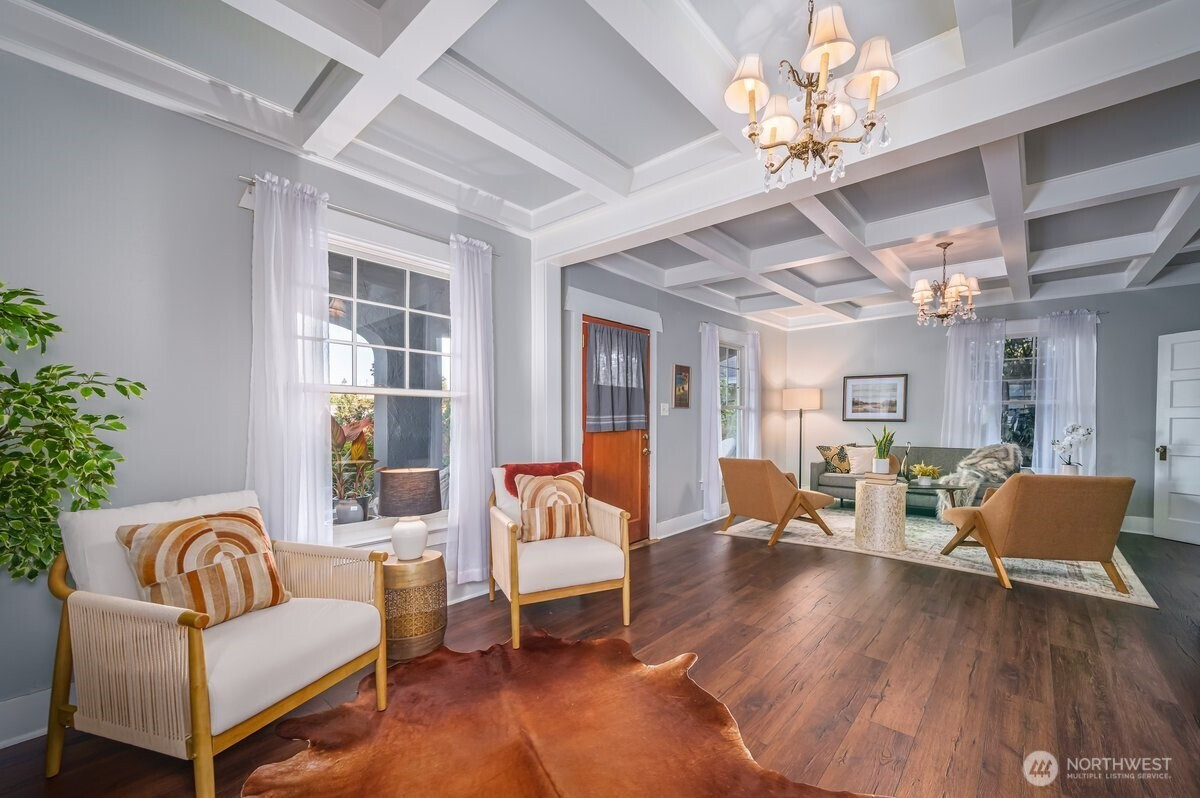 5417 40th Avenue SW, Seattle, WA 98136