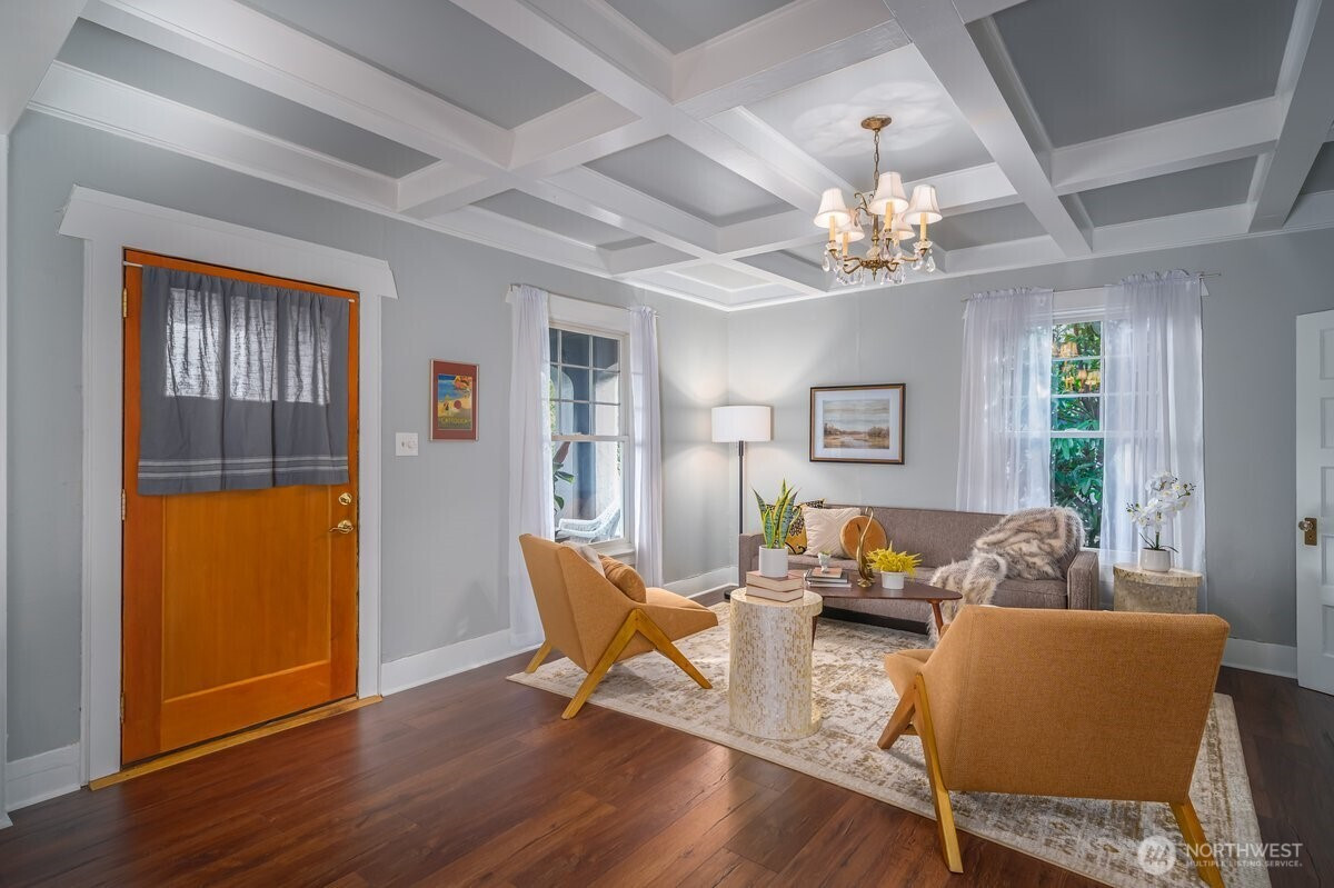 5417 40th Avenue SW, Seattle, WA 98136