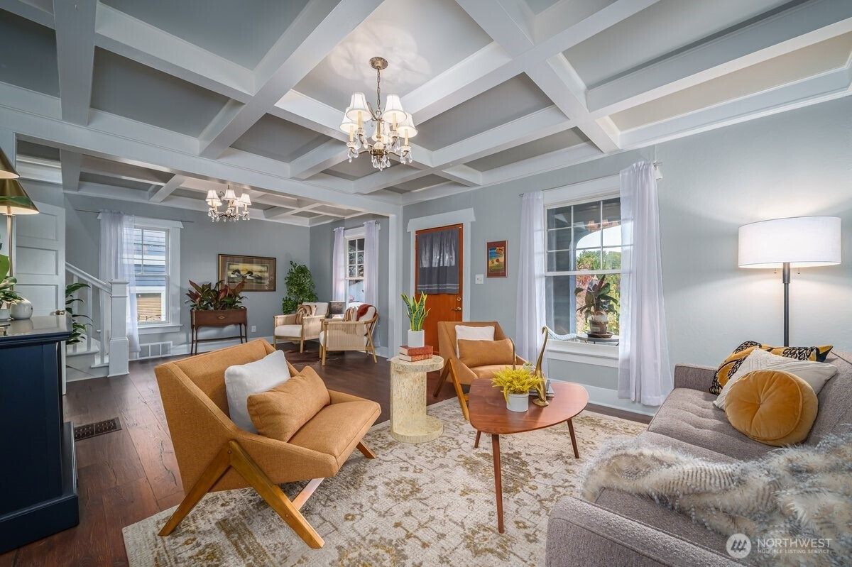 5417 40th Avenue SW, Seattle, WA 98136