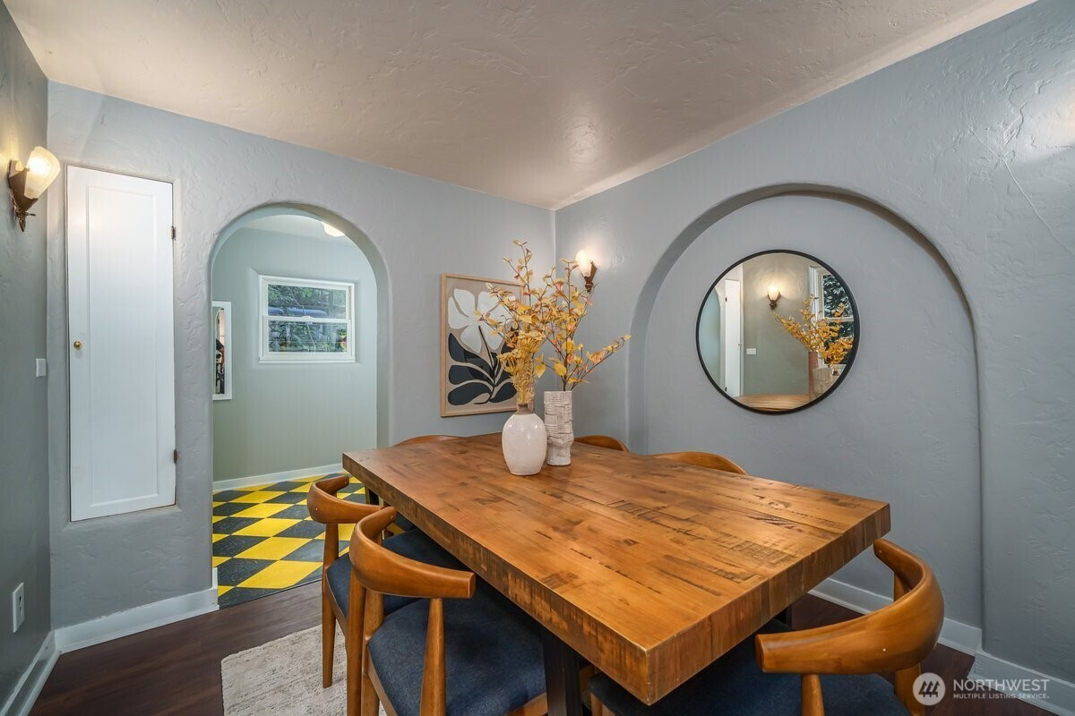 5417 40th Avenue SW, Seattle, WA 98136