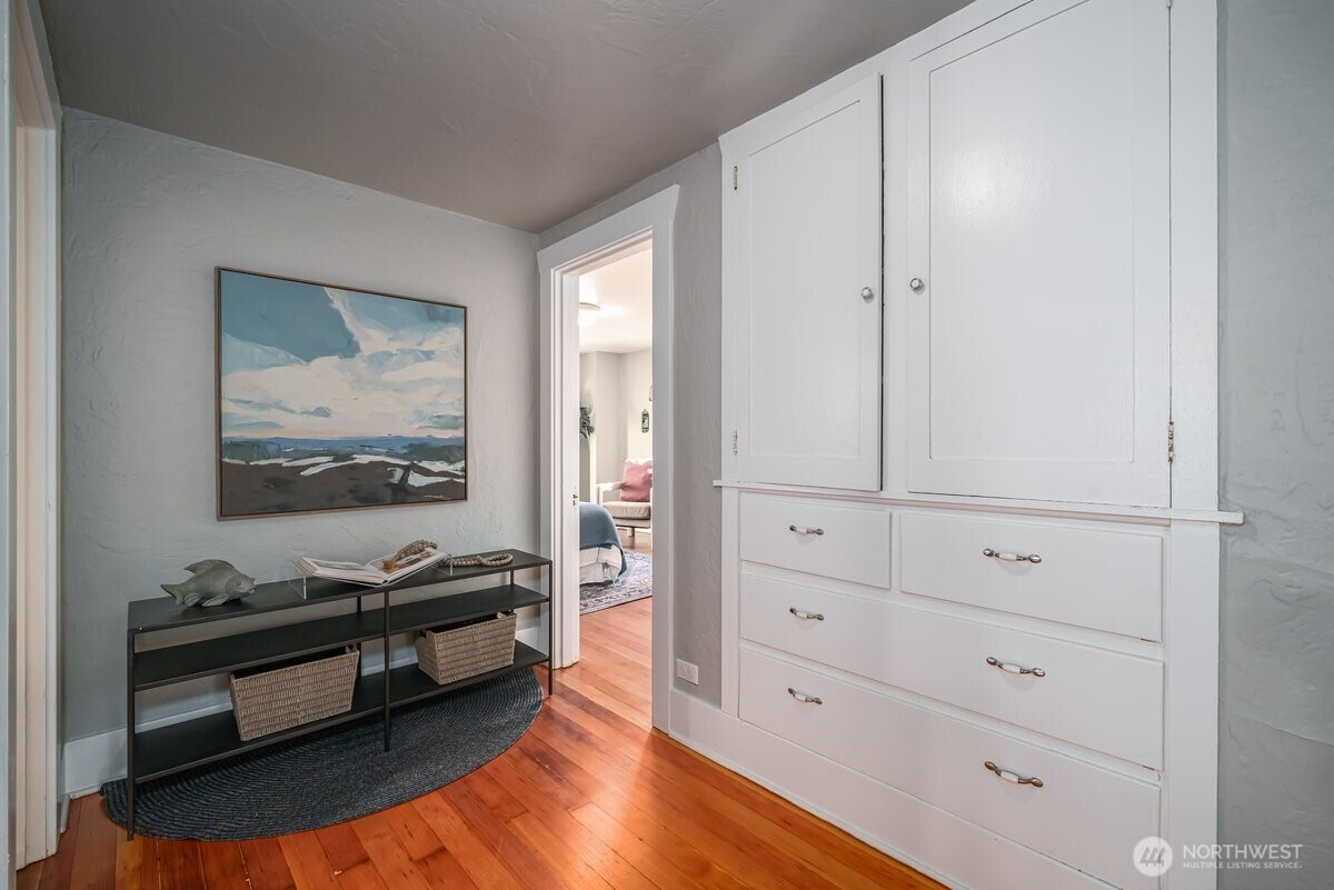 5417 40th Avenue SW, Seattle, WA 98136