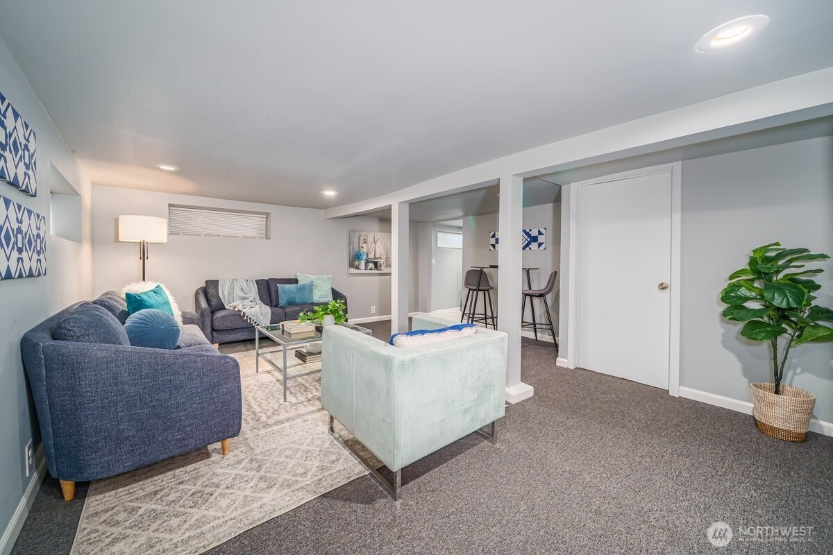 5417 40th Avenue SW, Seattle, WA 98136