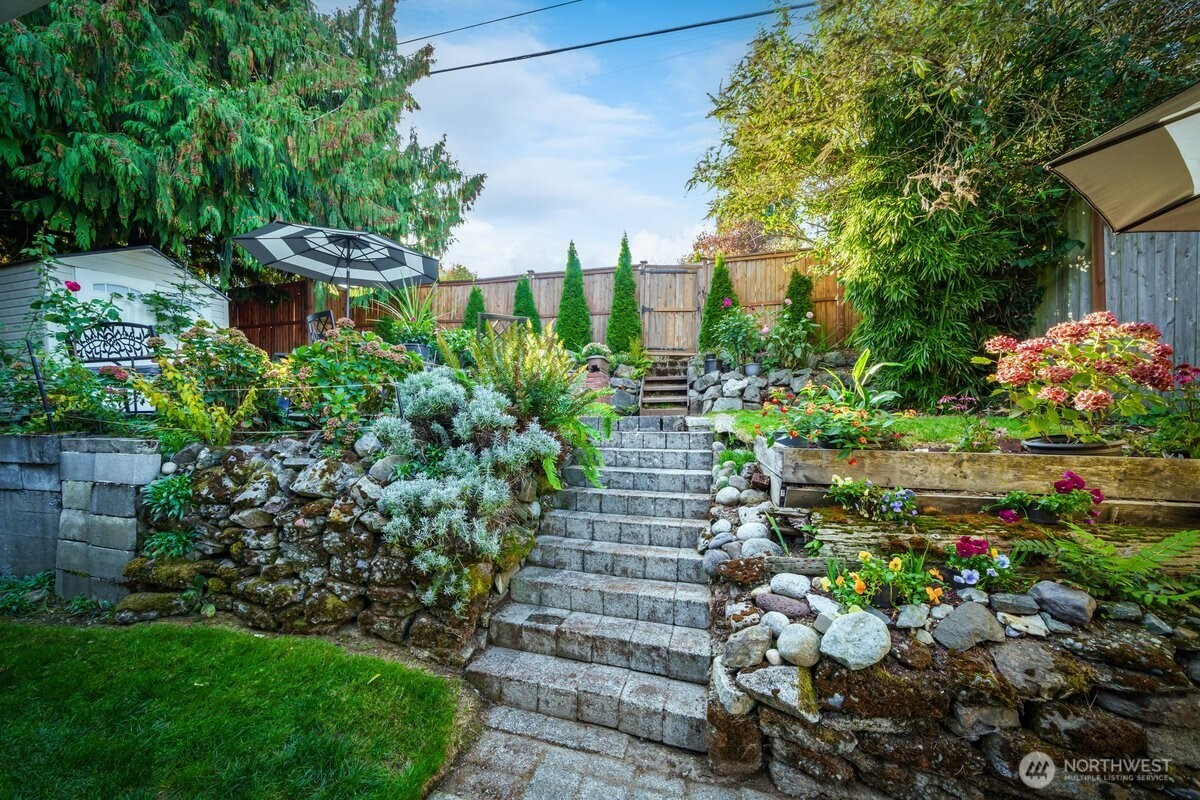 5417 40th Avenue SW, Seattle, WA 98136