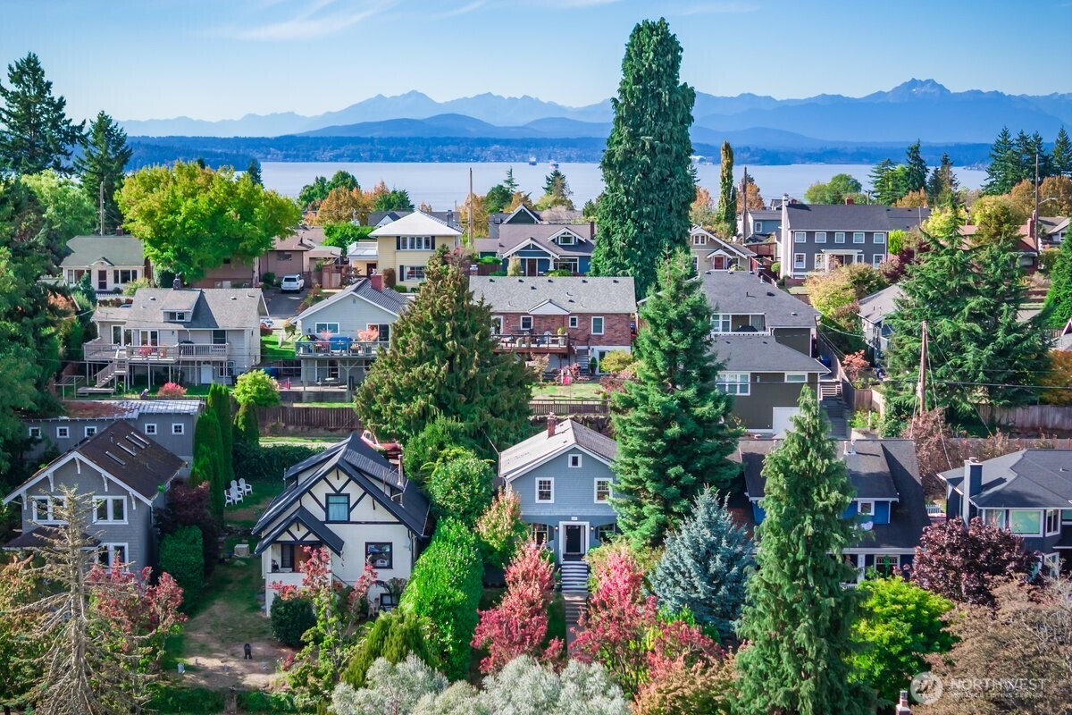 5417 40th Avenue SW, Seattle, WA 98136