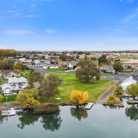 8261 Diamond Point Circle NE, Moses Lake, WA 98837