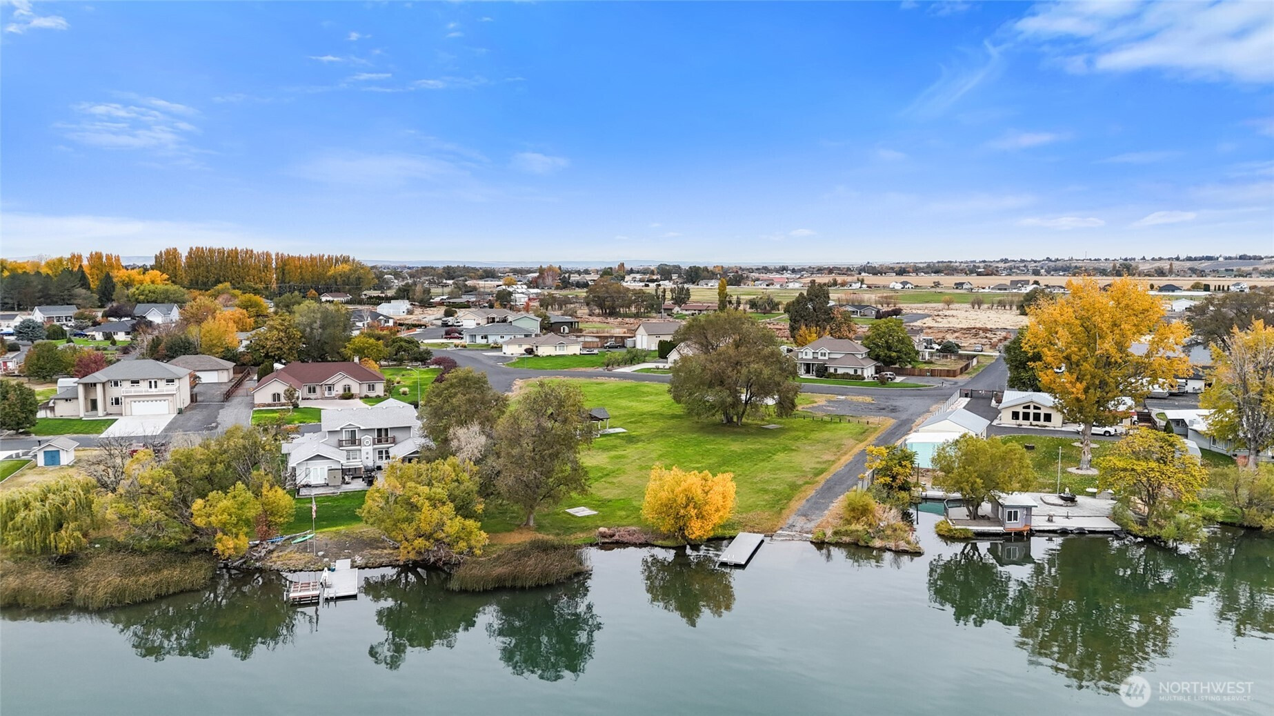 8261 Diamond Point Circle NE, Moses Lake, WA 98837