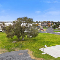 8261 Diamond Point Circle NE, Moses Lake, WA 98837